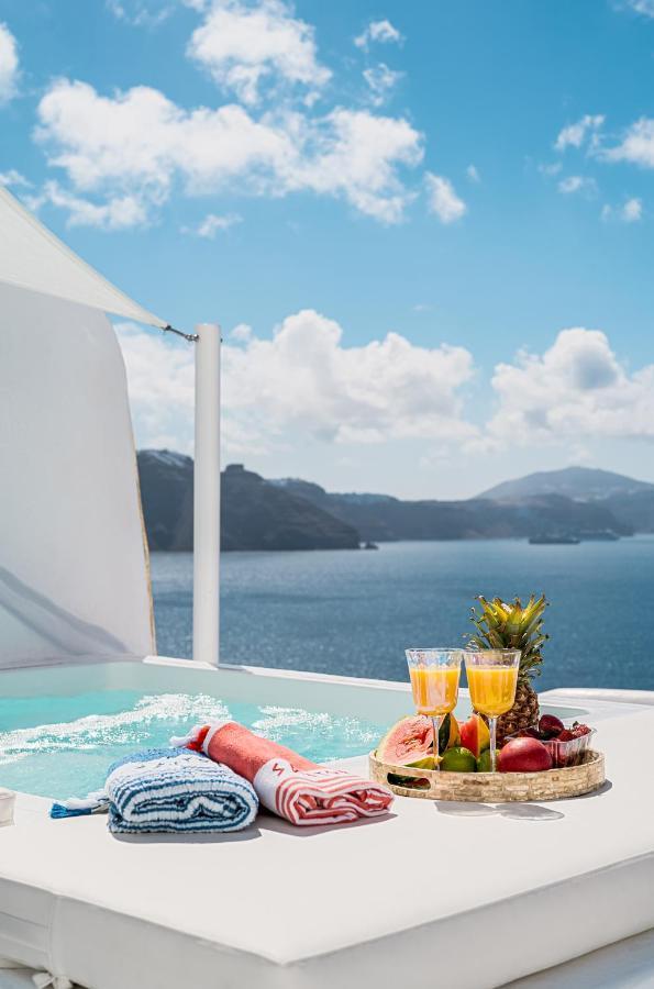 Aristos Life Luxury Cave Villas 이아 외부 사진